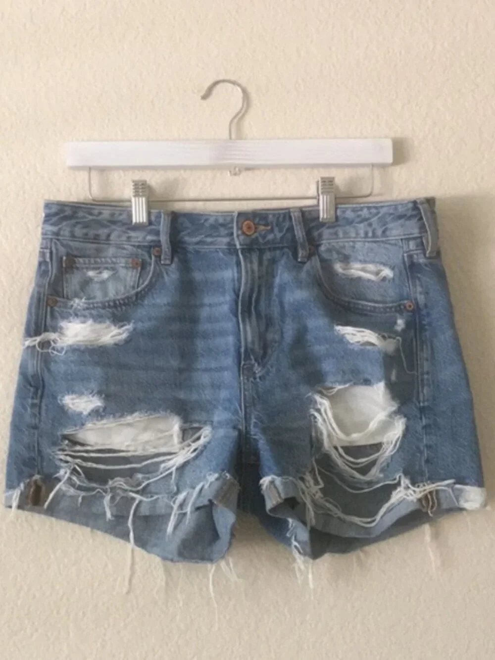 American Eagle Tomgirl Short Distressed Jean Shorts